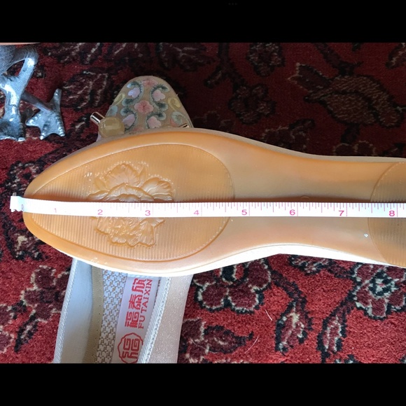 FU TAI XIN Champagne Pastels Floral Silken Embroidered Slip-Ons Chinese 240 US 7 - Picture 13 of 16
